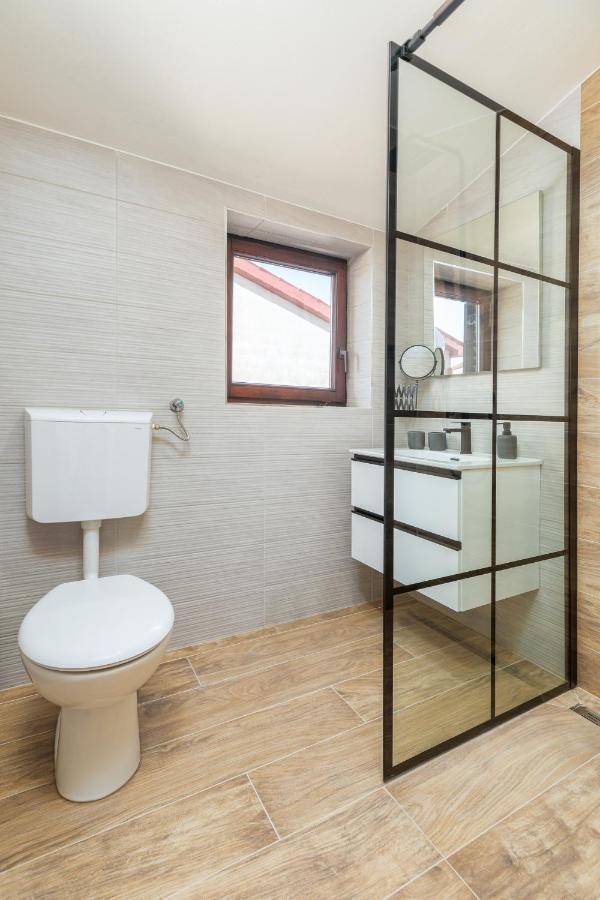 Wine House Apartments & Rooms Marceta ฟาชานา ภายนอก รูปภาพ