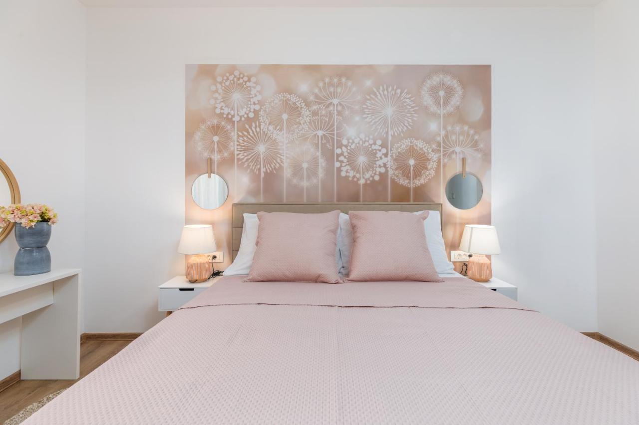 Wine House Apartments & Rooms Marceta ฟาชานา ภายนอก รูปภาพ