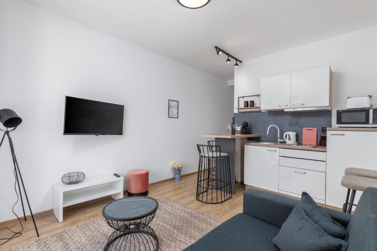 Wine House Apartments & Rooms Marceta ฟาชานา ภายนอก รูปภาพ