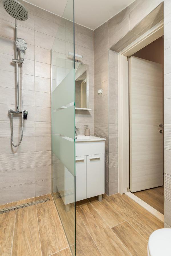 Wine House Apartments & Rooms Marceta ฟาชานา ภายนอก รูปภาพ