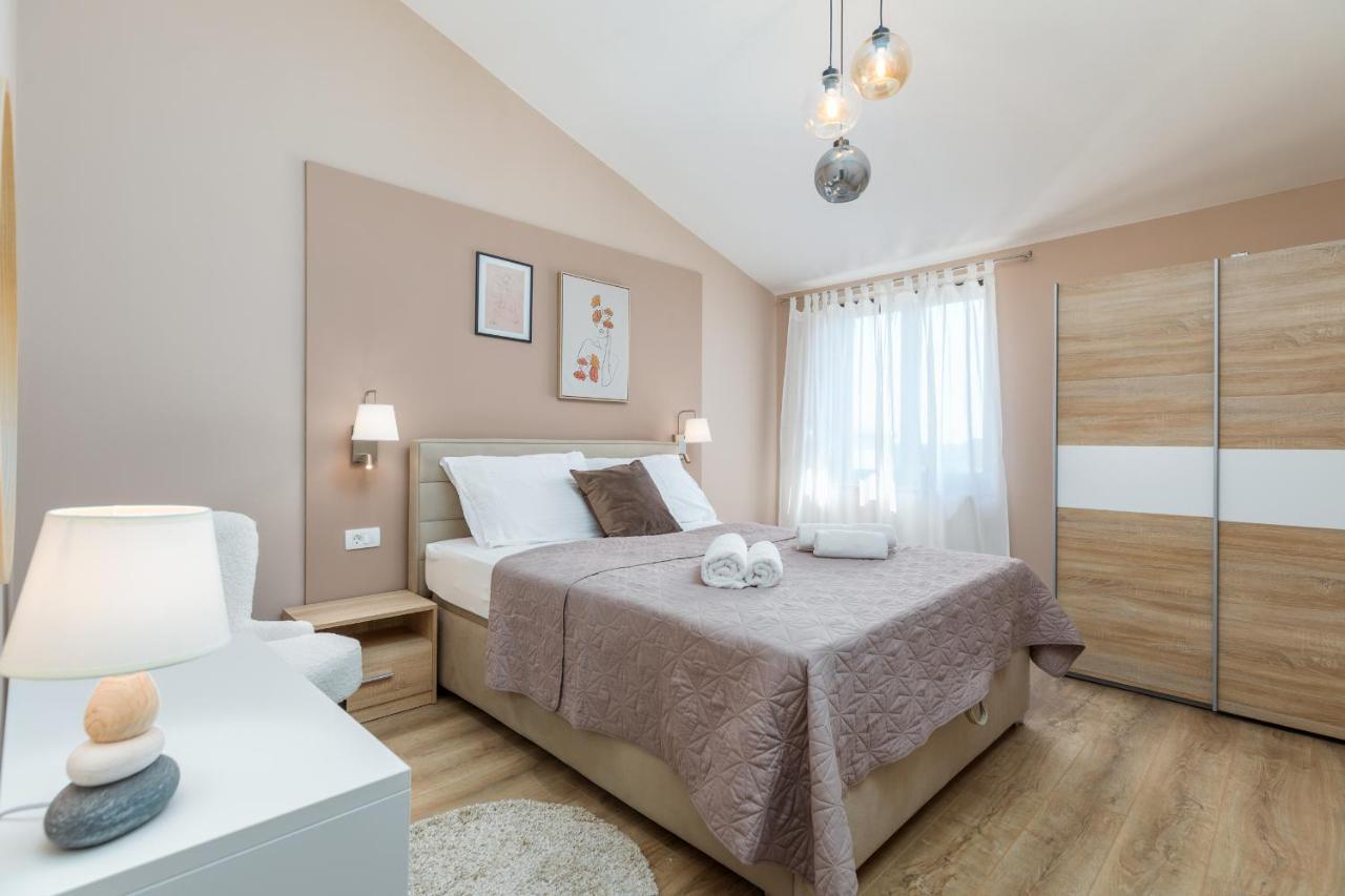 Wine House Apartments & Rooms Marceta ฟาชานา ภายนอก รูปภาพ
