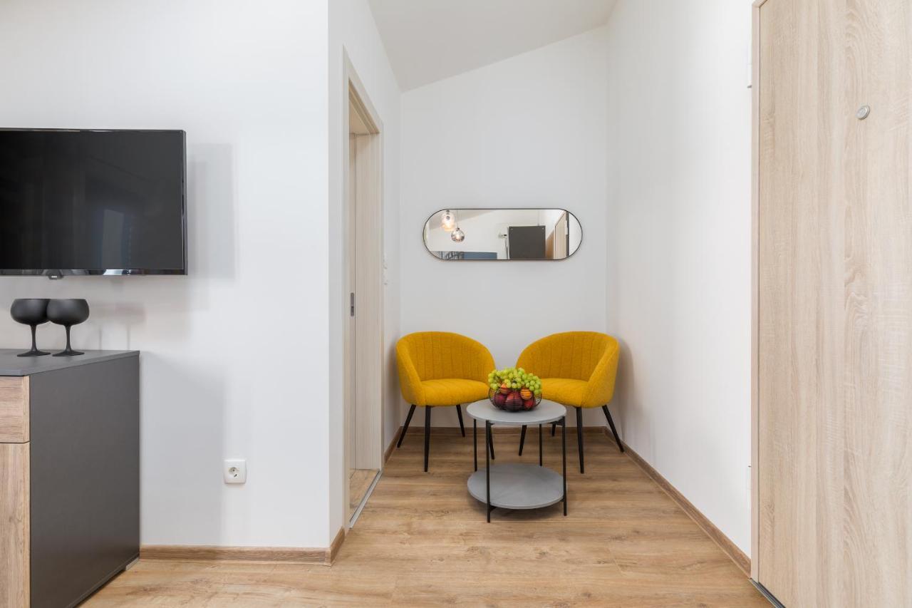 Wine House Apartments & Rooms Marceta ฟาชานา ภายนอก รูปภาพ