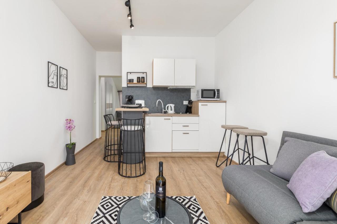 Wine House Apartments & Rooms Marceta ฟาชานา ภายนอก รูปภาพ
